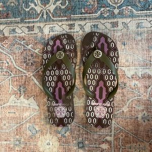 Well loved Tory Burch flip flops